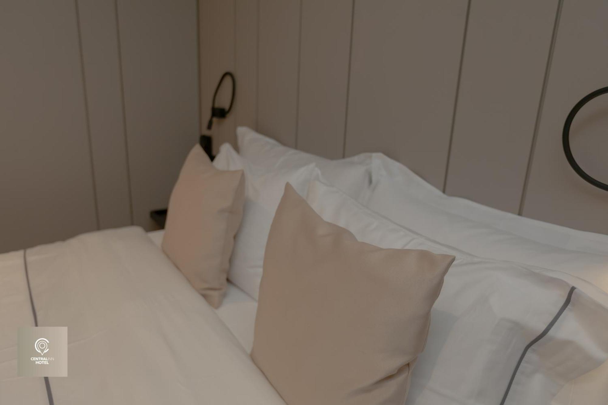 Central Inn Hotel 4* Tirana