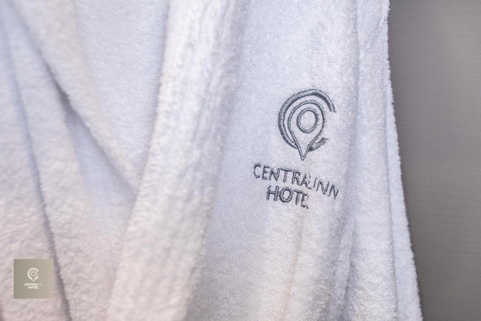 Central Inn Hotel 4* Tirana