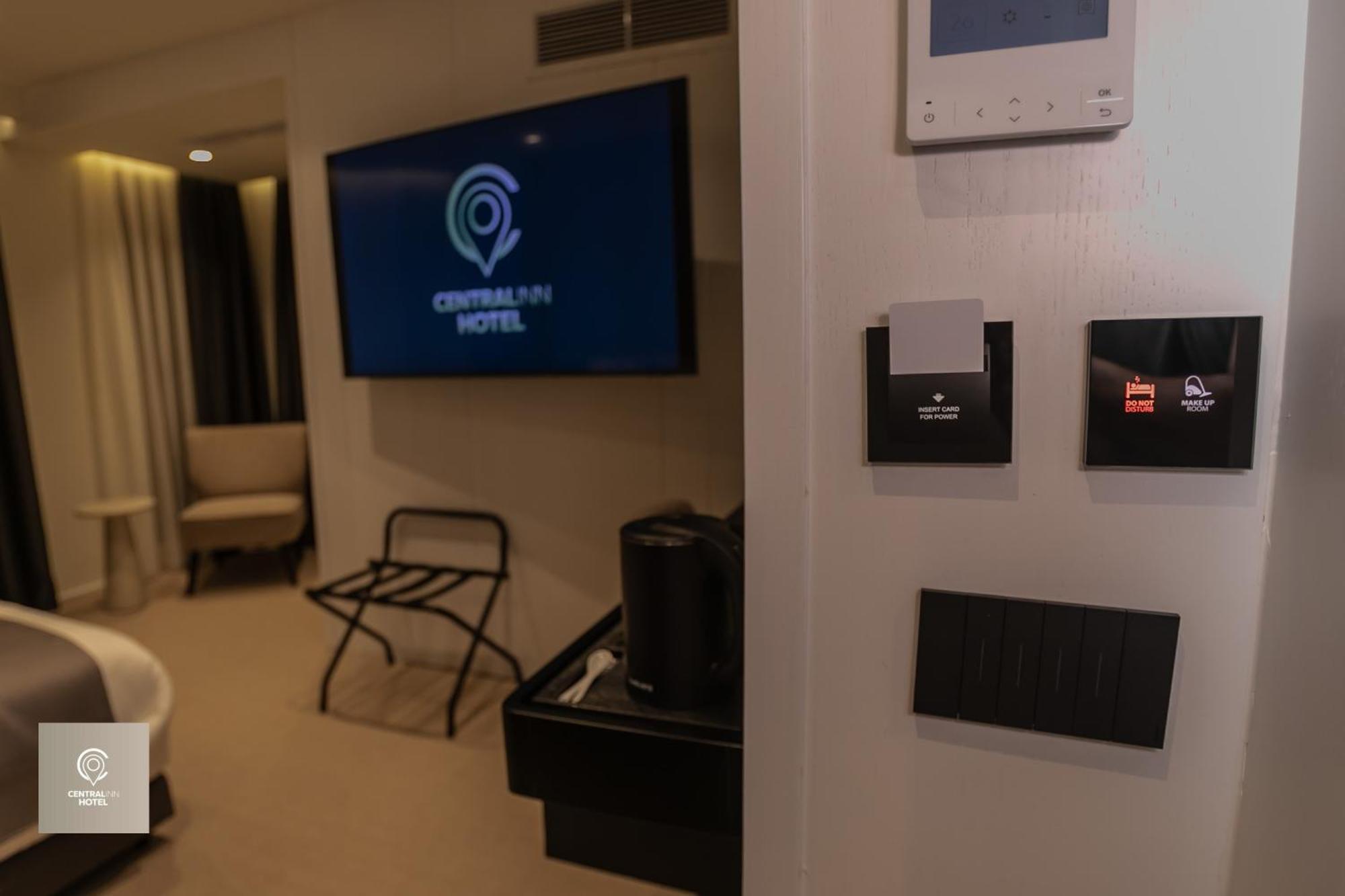 Central Inn Hotel 4*